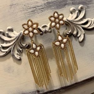 Kendra Scott White Vintage Earrings